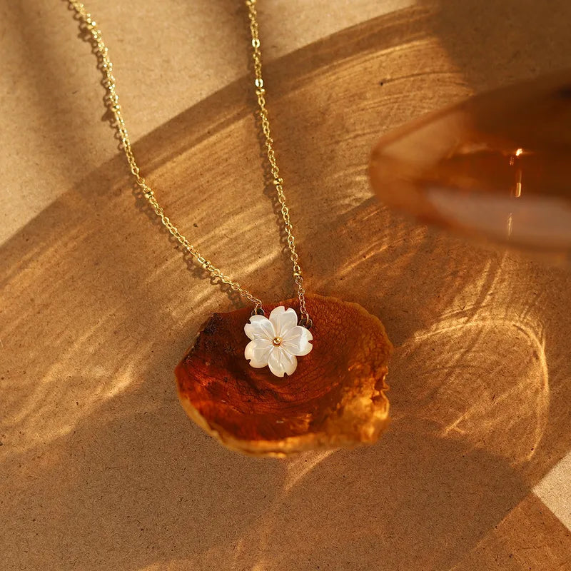 Sweet Flower Necklace