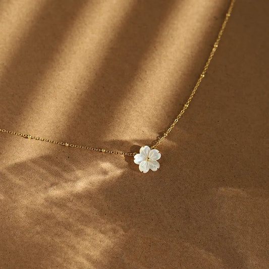 Sweet Flower Necklace